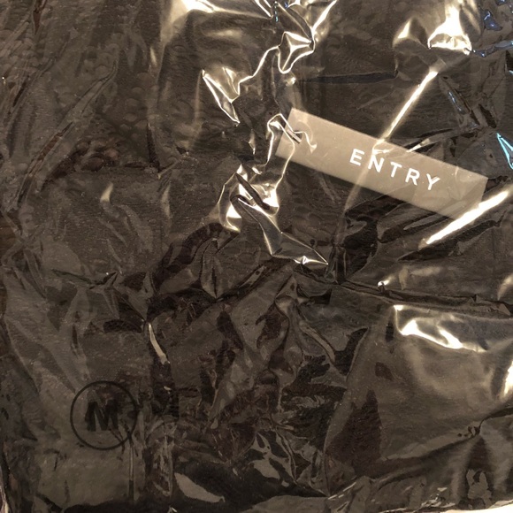 Black Lace Dress! Comfortable - Picture 6 of 7